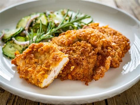 Frango à milanesa super crocante pronto em minutos Receita da Boa