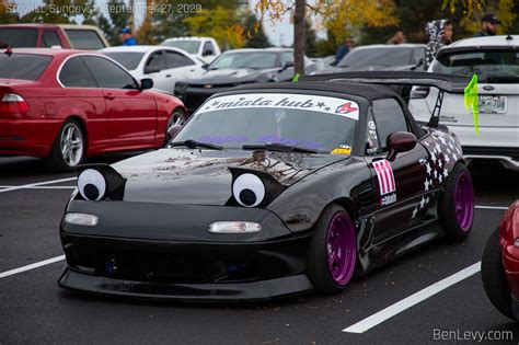 Cubanito Mazda Miata With Googly Eyes