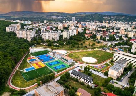 Emil Boc A Anun At C I Clujeni Au F Cut Sport I C Te Rezerv Ri Au