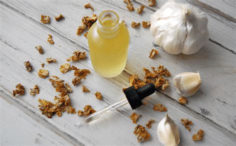 Diy Mullein Garlic Oil For Ear Infections The Pistachio Project