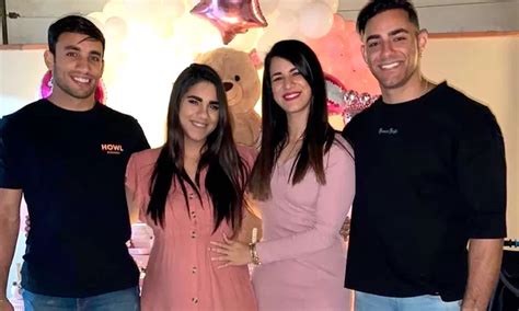 Austin Palao Y Said Palao Celebraron El Baby Shower De Su Hermana Gloria