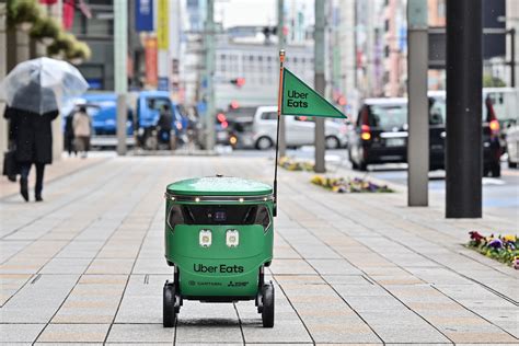 組圖：優食在日本啟用機器人送餐 Uber Eats 三菱電機 大紀元