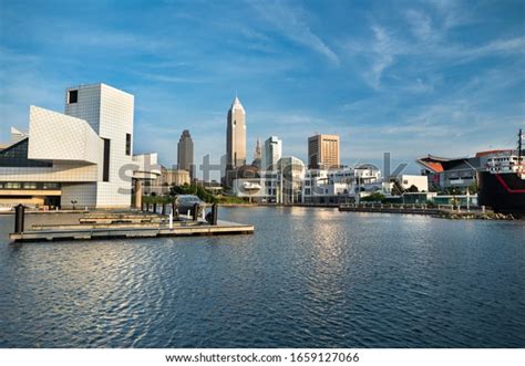 1,473 Cleveland Downtown Skyline Royalty-Free Photos and Stock Images | Shutterstock