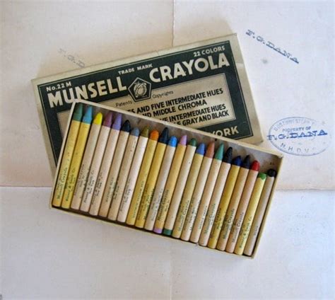 Vintage Crayons Vintage Box Of Crayons Crayons By Anythinggoeshere