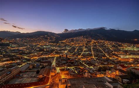 Quito Wallpapers Top Free Quito Backgrounds Wallpaperaccess