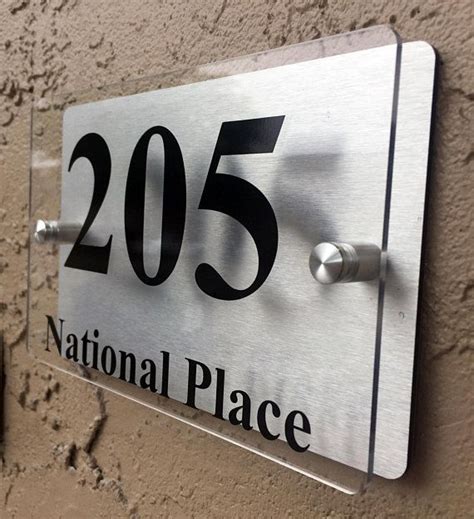 a metal sign that says national place on it