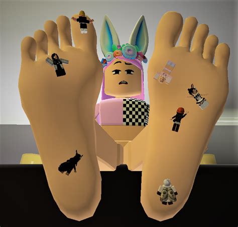 My Tiny Followers Stuck To My Giantess Roblox Feet By Miaroblox On Deviantart