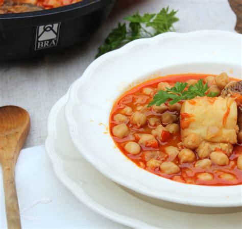 Lista Foto Potaje De Garbanzos Y Jud As De Bote Con Bacalao Cena