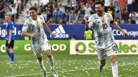 Messi Cumple A Os Y Sigue En Plena Vigencia