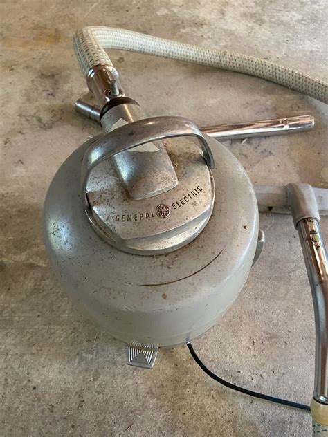 Ge Vintage General Electric Swivel Top Canister Vacuum Tested Works Free Ship Ebay