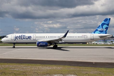 N Jt Jetblue Airbus A Wl Sxm Spotting At Maho An Flickr