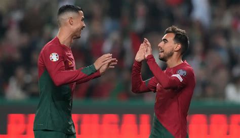 Hasil Kualifikasi Euro 2024 Bekuk Islandia Portugal Lolos Ke Putaran