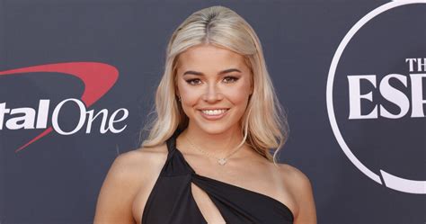 Lsus Livvy Dunne Youtuber Valkyrae Appear In The Kid Larois Girls