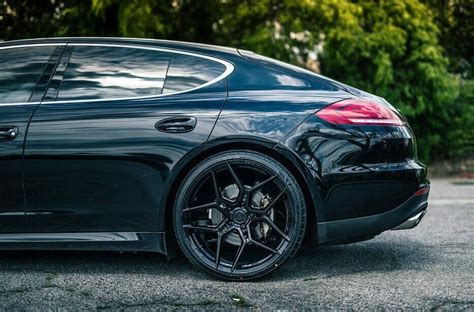 Rohana Rfx Gloss Black Wheels For Porsche Carrera S Gts