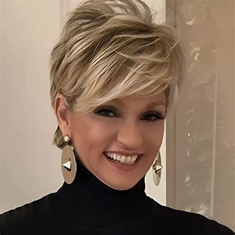 Queentas Short Blonde Wigs For White Women Black Women Pixie Layered