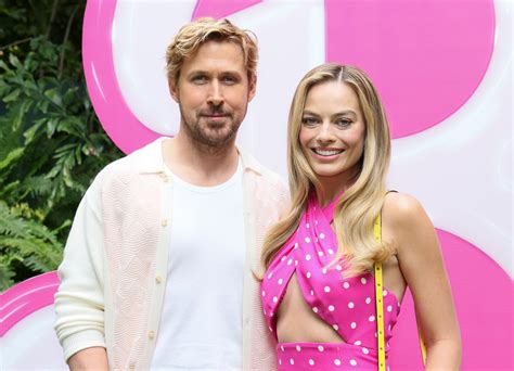 Ryan Gosling Says Margot Robbie Mandated A Pink Day Dress Code On