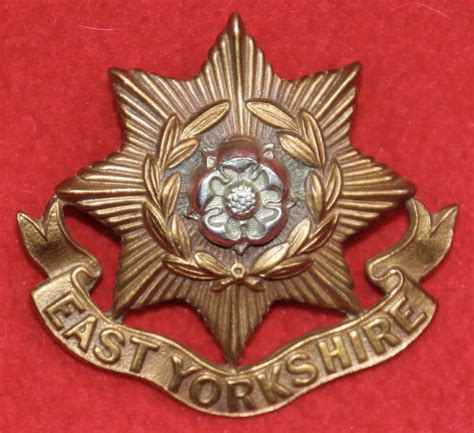 British Army Badges E Yorks Regt Cap Badge