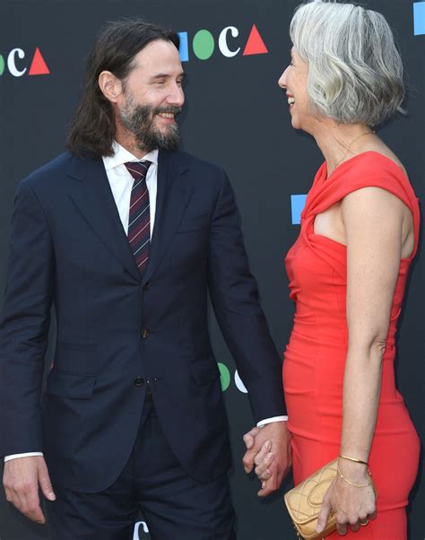 C Mo Keanu Reeves Y Su Novia Han Podido Mantener Intacta Su Relaci N