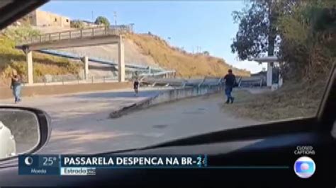 Vídeo Passarela Na Br 262 Em Juatuba Cai Após Ser Atingida Por Uma