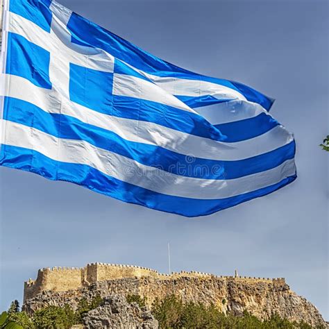 Rhodes Acropolis Lindos Exterior Onder Griekse Vlag Stock Foto Image