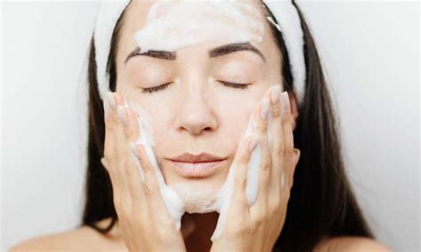 Pasos Para Limpieza Facial Diaria Rutina Y Consejos