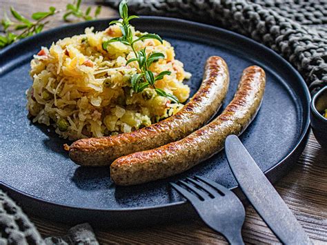 Bratwurst mit Kartoffel Sauerkrautstampf Rezepte EinStückLand