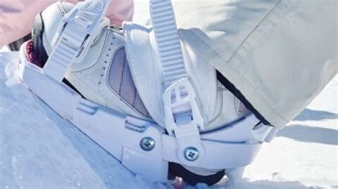 What Size Snowboard Bindings You Need — Top Tips!