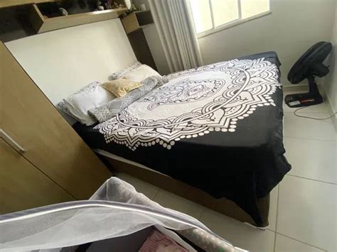 Guarda Roupa Casal Portas Bem Conservado Cama Queen Molas