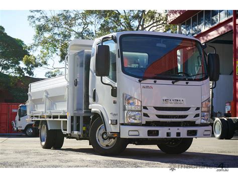 Buy New Isuzu Isuzu Nmr Mwb M M Heavy Duty Tipper