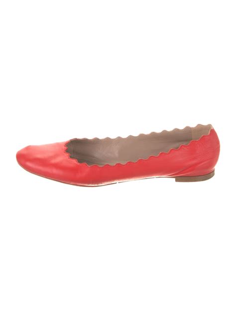 Chloé Leather Scalloped Accent Ballet Flats - Red Flats, Shoes - CHL278737 | The RealReal