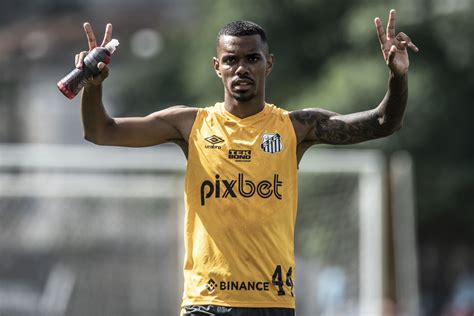 Lucas Pires Aumenta A Lista De Desfalques Do Santos Para Jogo Contra O