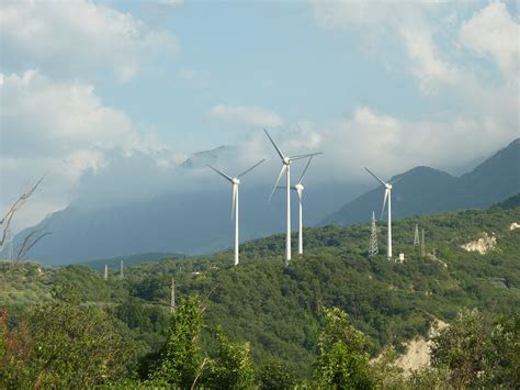 Eolico in Italia, le Regioni con la maggiore potenza installata