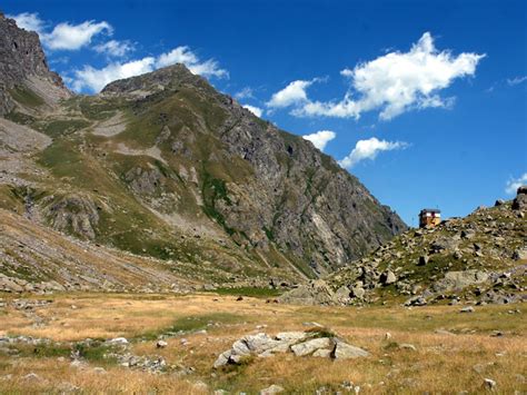 Parco Delle Alpi Marittime Sentiero Italia Cai Si E Trinit