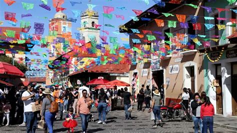 Prevén llegada de más de un millón de turistas a pueblos mágicos en