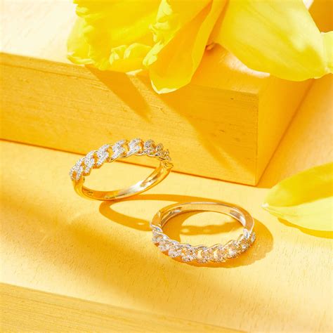 Ella Stein — Product + Lifestyle Photography