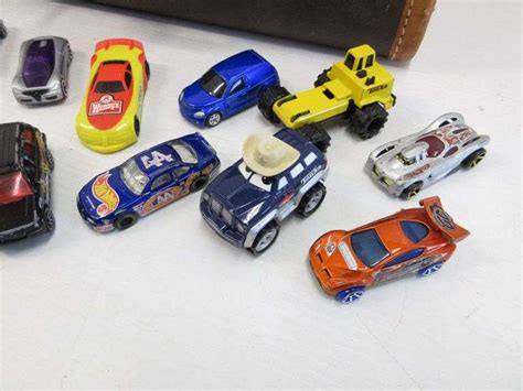 100 Hot Wheel And Matchbox Cars Albrecht Auction Service