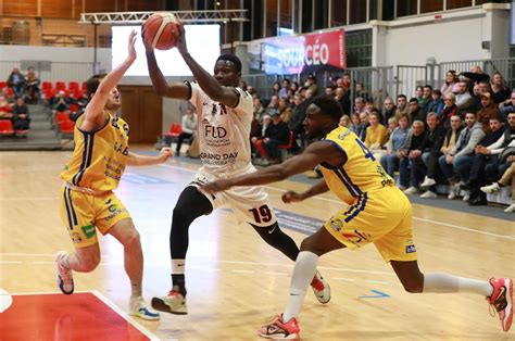 Basket Ball Nationale 2 Masculine Dax Gamarde A Souffert Mais