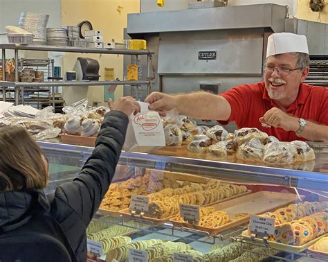 Art's Bakery Follows Timeless Recipe - Erie Reader