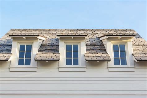 What is Masonite Siding? | Features, replacing and Repair