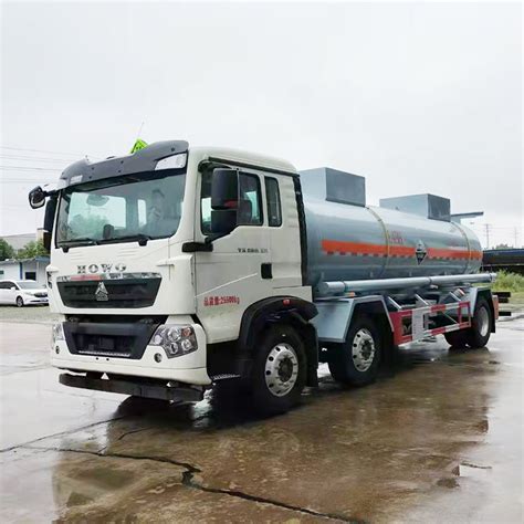 Stainless Steel Chemical Bulk Liquid Tanker Trucks Tank Truck And