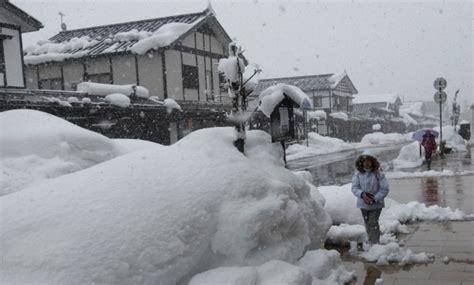 Tempestade de neve no Japão deixa 13 mortos