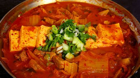 Kimchi Stew Kimchi Jjigae Recipe Jjigae Recipe Maangchi Recipes