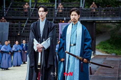 Lee Jae Wook Draws His Sword Against Shin Seung Ho In Alchemy Of Souls