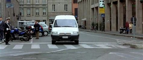 Imcdb Org Fiat Scudo A Serie In In Questo Mondo Di Ladri