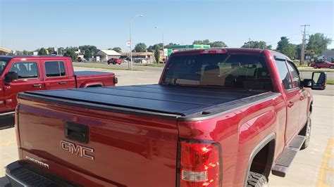 Leer Hf 650m Hard Quad Fold Tonneau Cover 650170