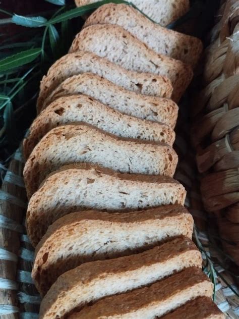 Baked Bread Baguette Whole Wheat Flour Food Pita Bread Fermentation