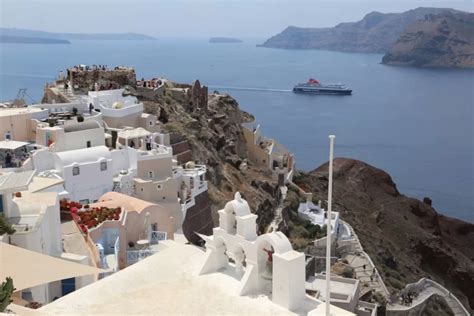 Oia Urokliwe Miasteczko Na Wyspie Santorini Magazyn VIP