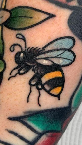 Traditional Tattoo Bee Traditional Tattoo Inspiration Traditional