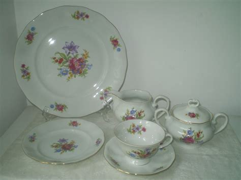 Jarolina Or Favolina Fine China Service For 8 Made In Poland Etsy