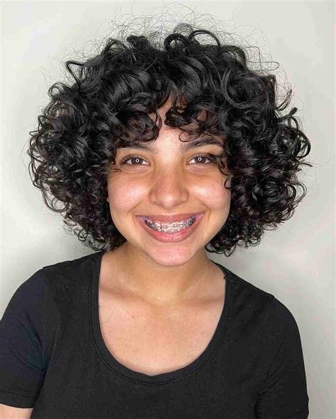 Short Curly Hairstyles A Guide To Choosing The Perfect Cut Page 9 Of